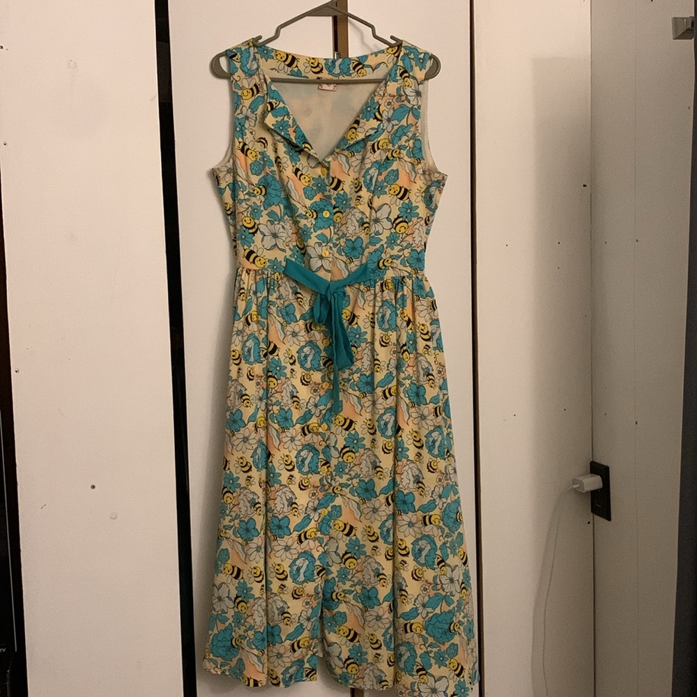 Ladies Dancing Days by Banned bee dress!